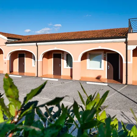 Autohotel Venezia Hotel 3*