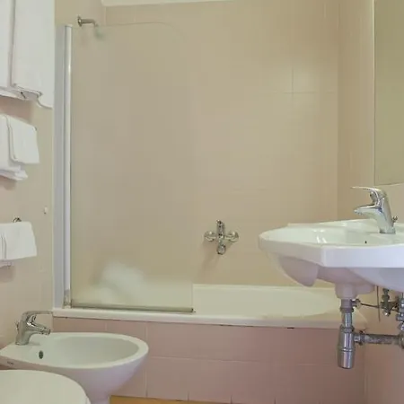 Autohotel Venezia Hotel 3*