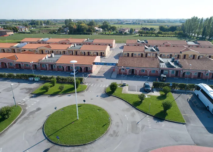 Szálloda Autohotel Venezia 3*