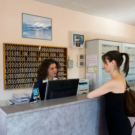 מלון Autohotel Venezia 3*