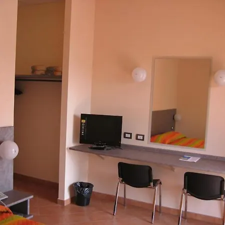 מלון Autohotel Venezia 3*