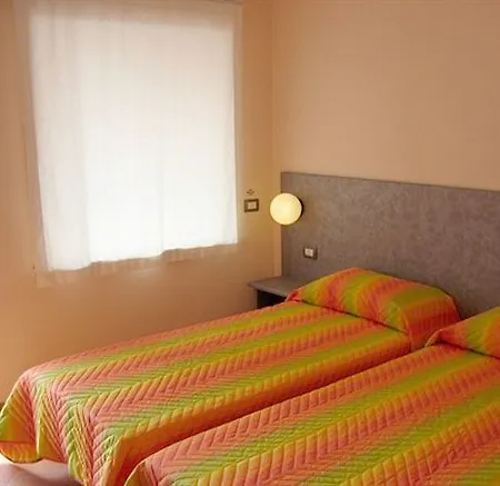 מלון Autohotel Venezia